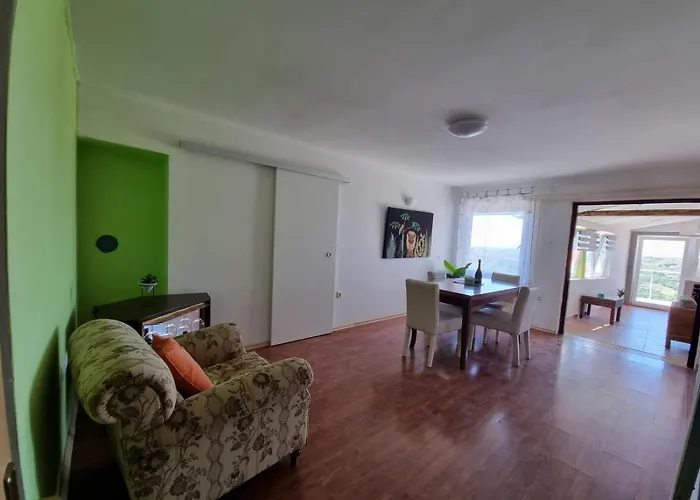 Διαμέρισμα Apartma Olivia *